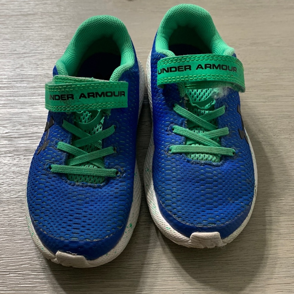 Little Boys Under Armour sneakers, size 11